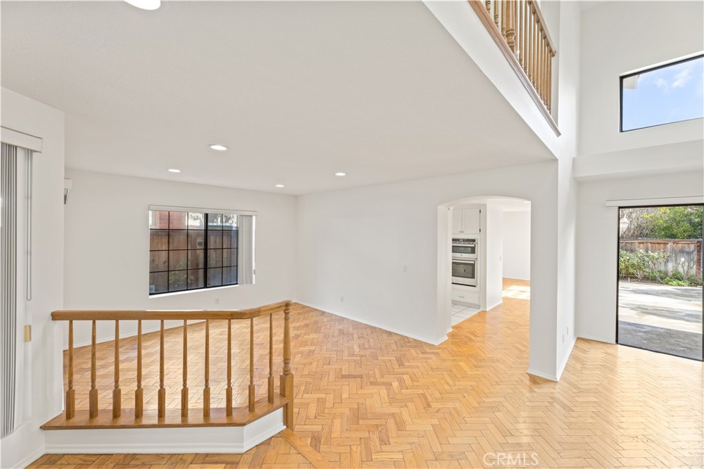 MLS #OC25268205 image #10