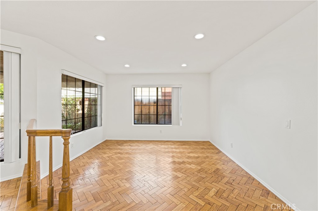 MLS #OC25268205 image #14