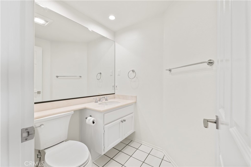 MLS #OC25268205 image #19