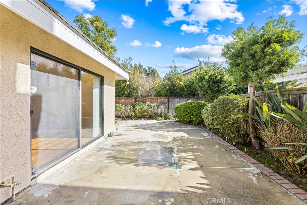 MLS #OC25268205 image #23