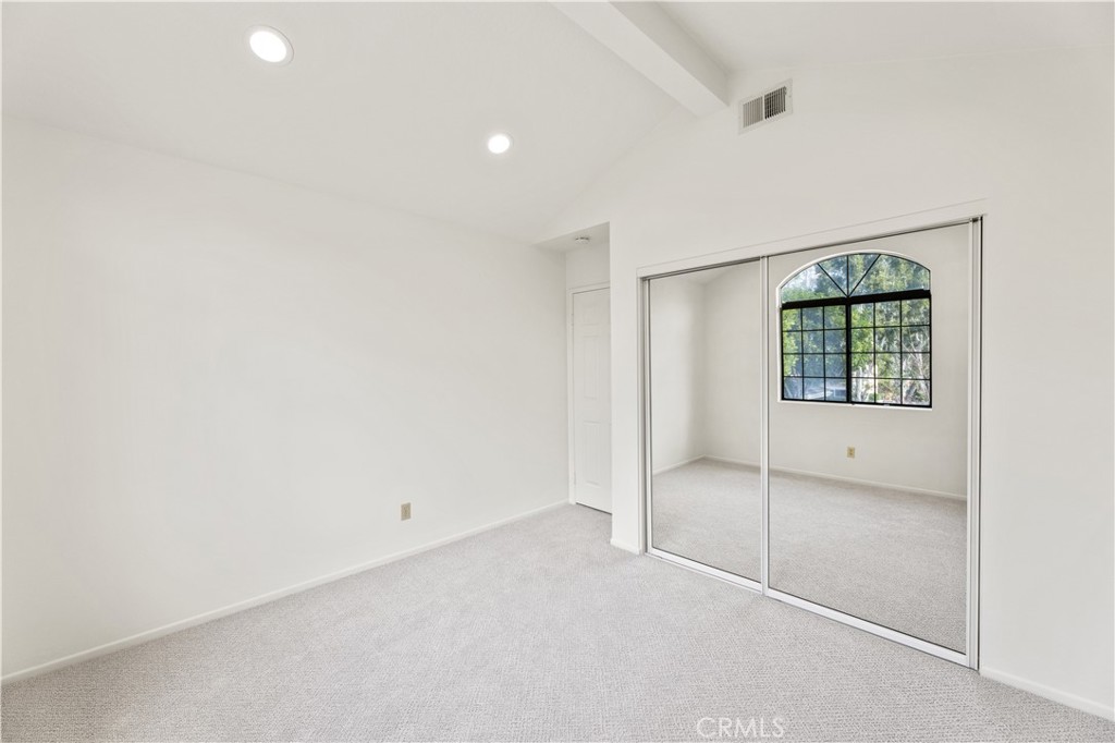 MLS #OC25268205 image #36