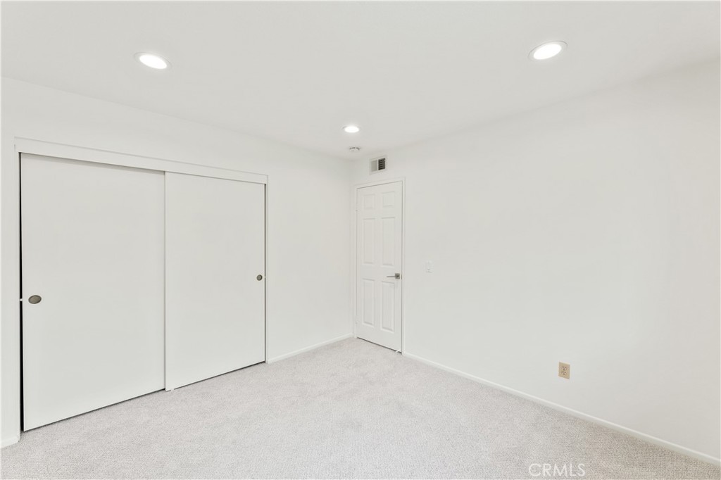 MLS #OC25268205 image #38