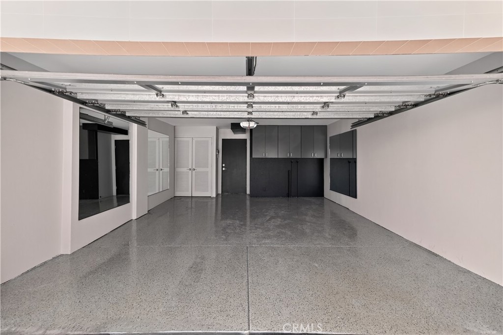 MLS #OC25268221 image #32