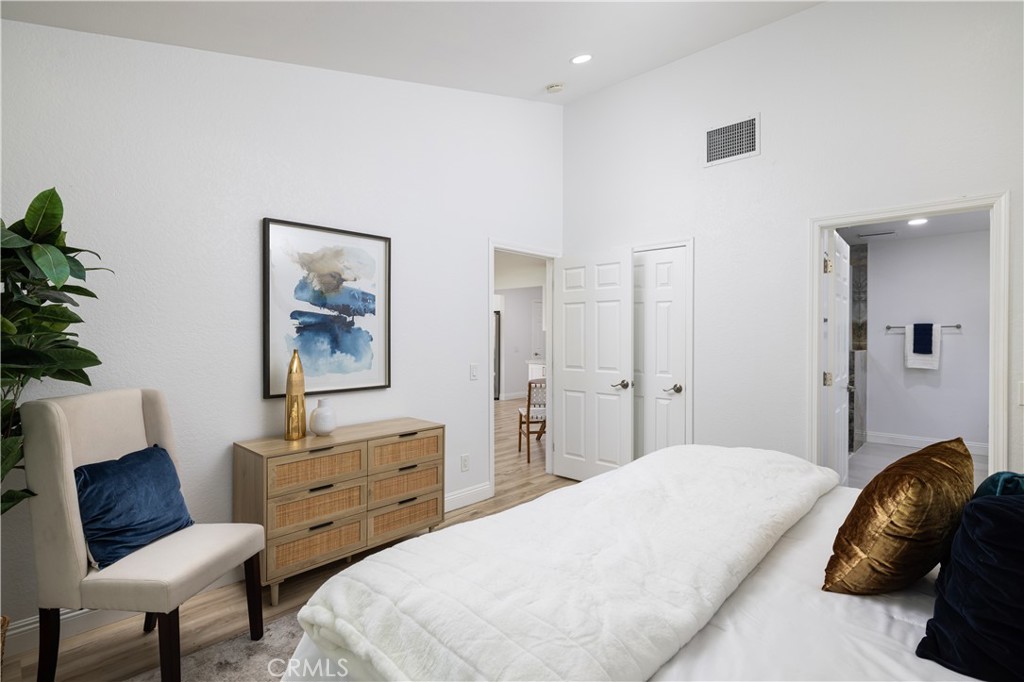 MLS #OC25268230 image #21