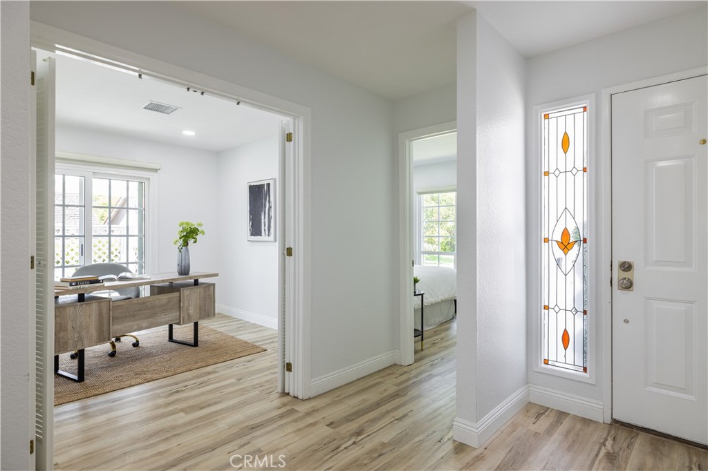 MLS #OC25268230 image #27