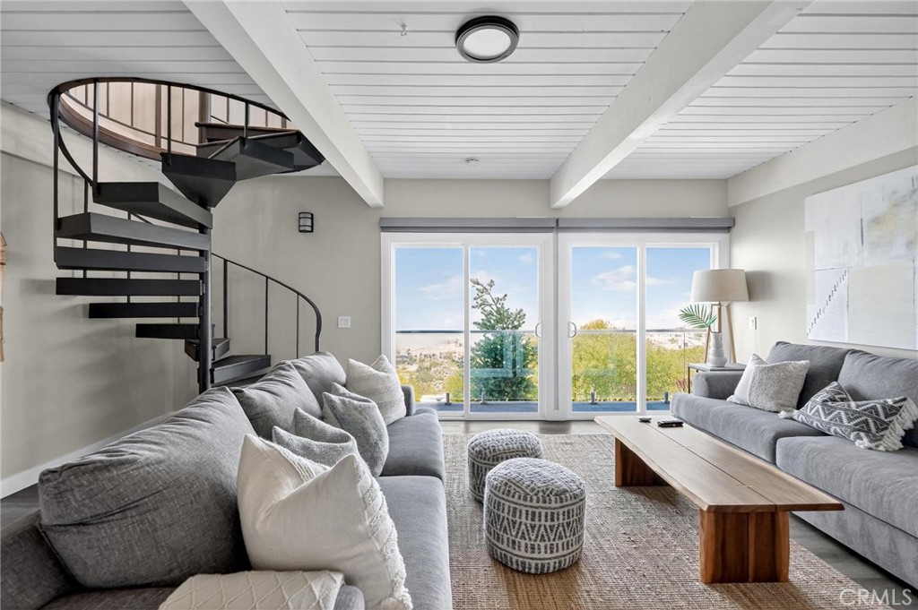 MLS #OC25268231 image #12