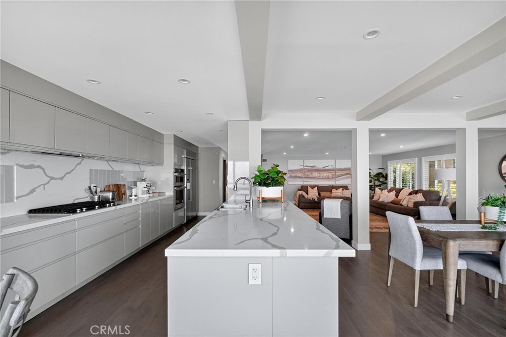 MLS #OC25268231 image #4