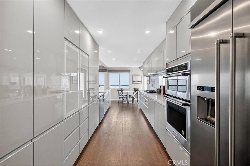 MLS #OC25268231 image #6