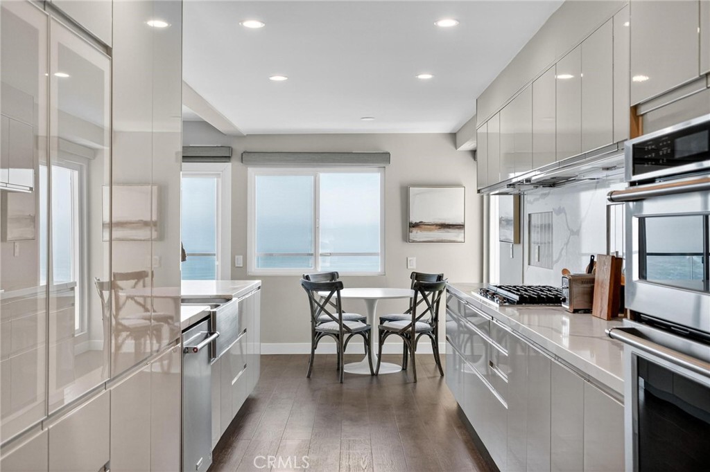 MLS #OC25268231 image #7