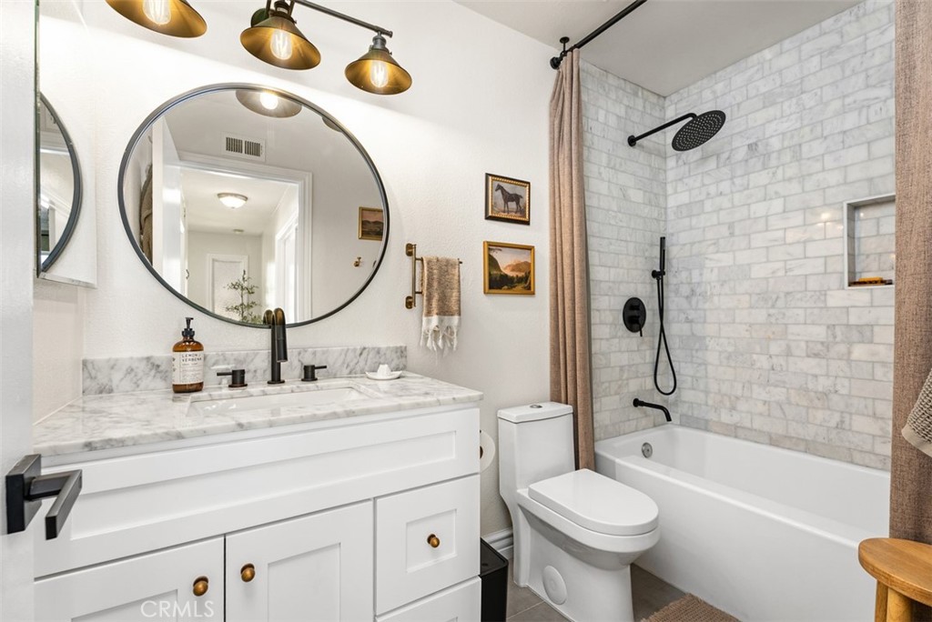 MLS #OC25268237 image #14