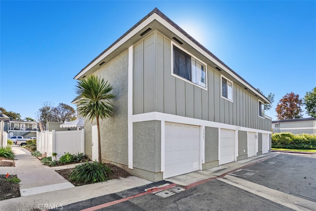 MLS #OC25268237 image #22