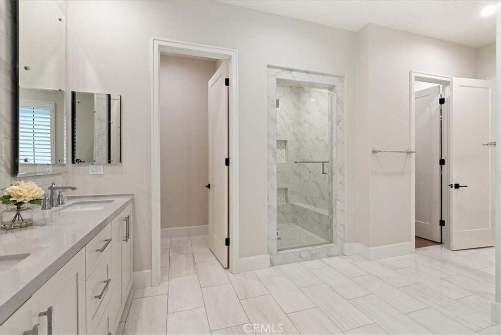 MLS #OC25268243 image #18