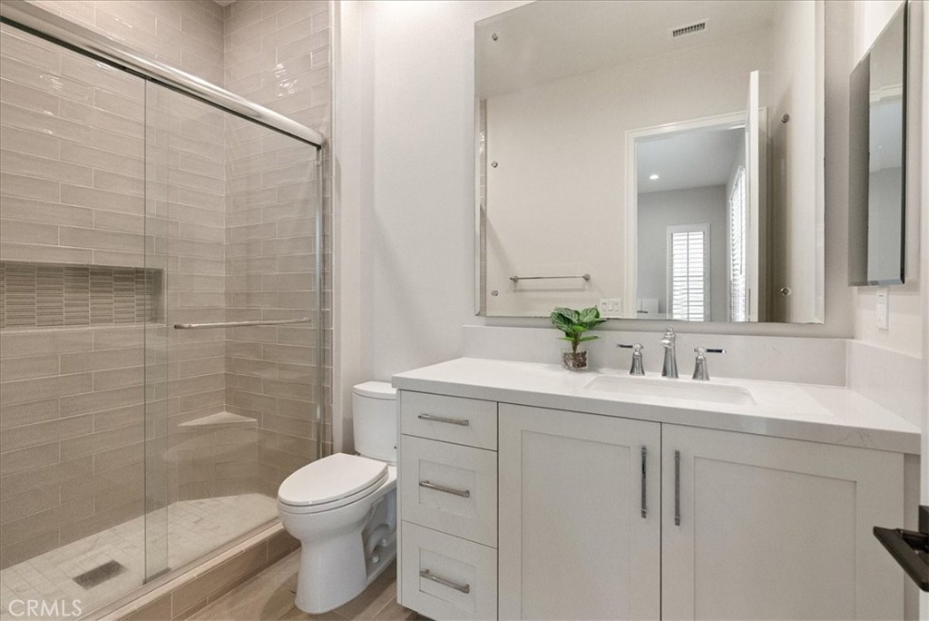 MLS #OC25268243 image #23