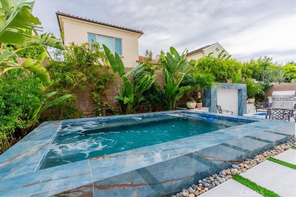 MLS #OC25268243 image #24