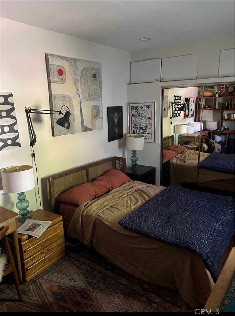 MLS #OC25268290 image #1