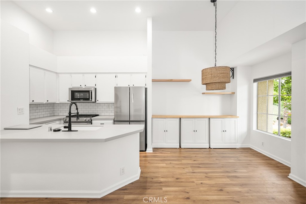 MLS #OC25268304 image #16