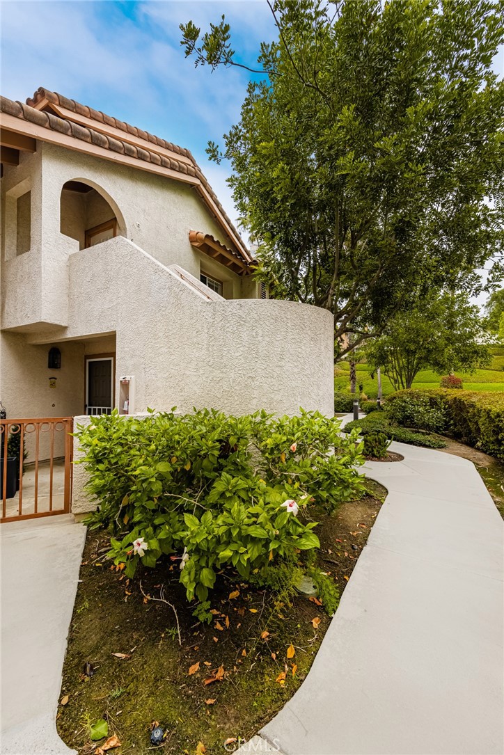 MLS #OC25268304 image #3