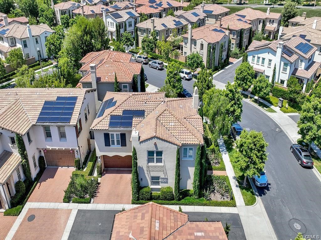 MLS #OC25268320 image #1