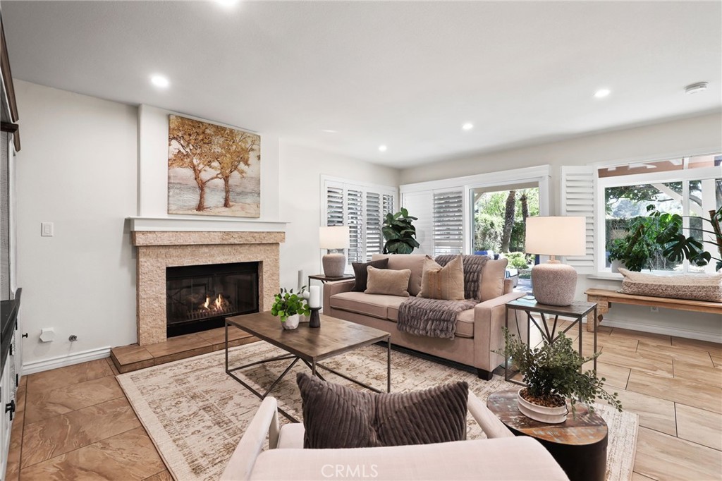 MLS #OC25268367 image #17