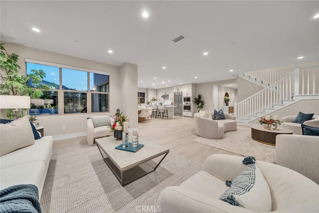 MLS #OC25268368 image #10