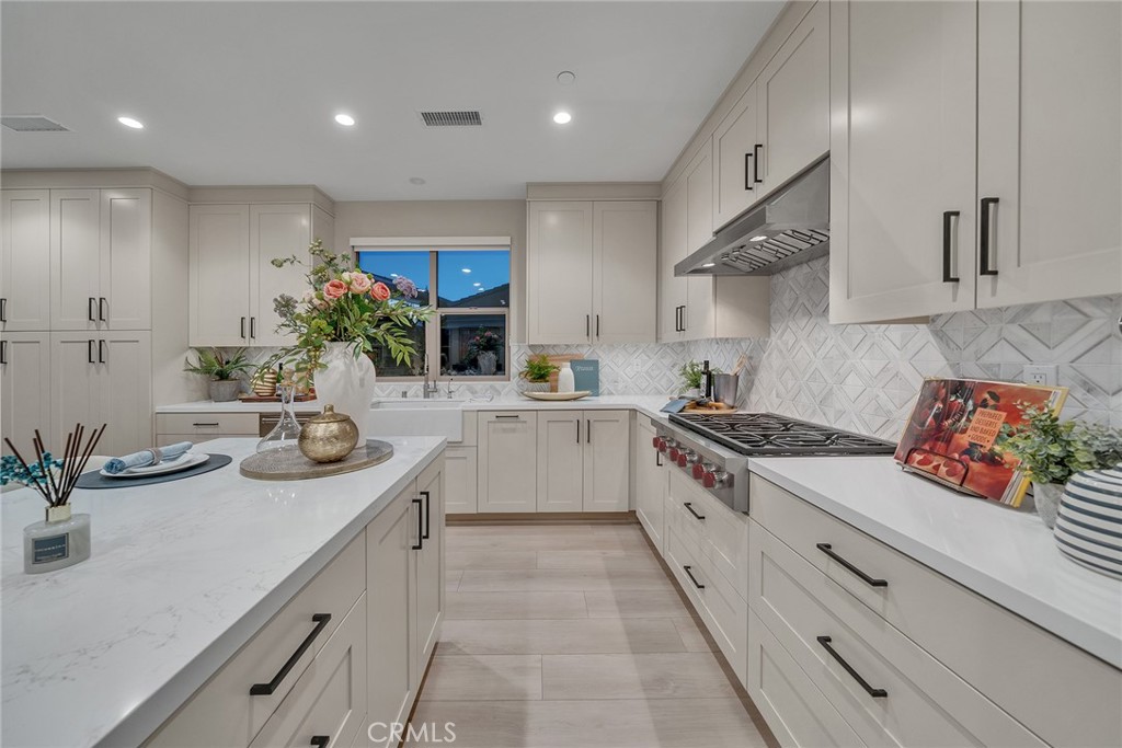 MLS #OC25268368 image #13