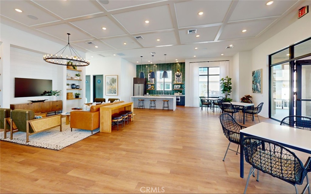 MLS #OC25268376 image #9