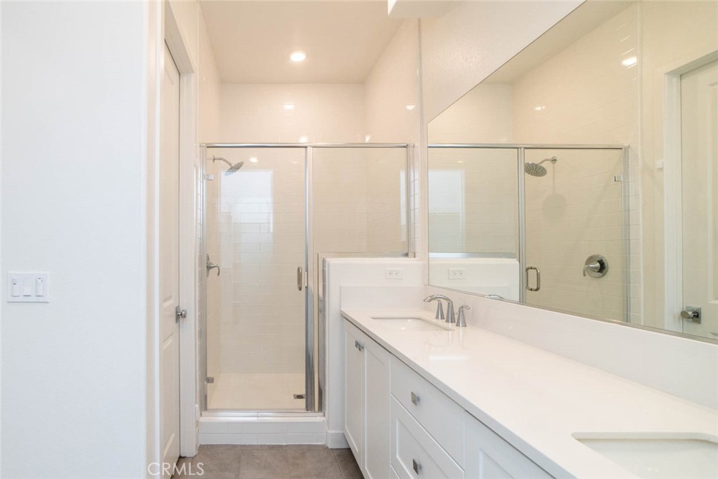 MLS #OC25268387 image #11