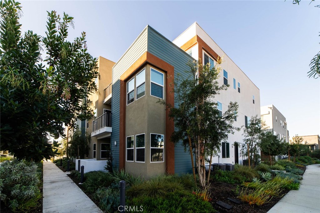 MLS #OC25268387 image #17