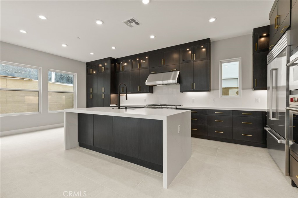 MLS #OC25268401 image #6