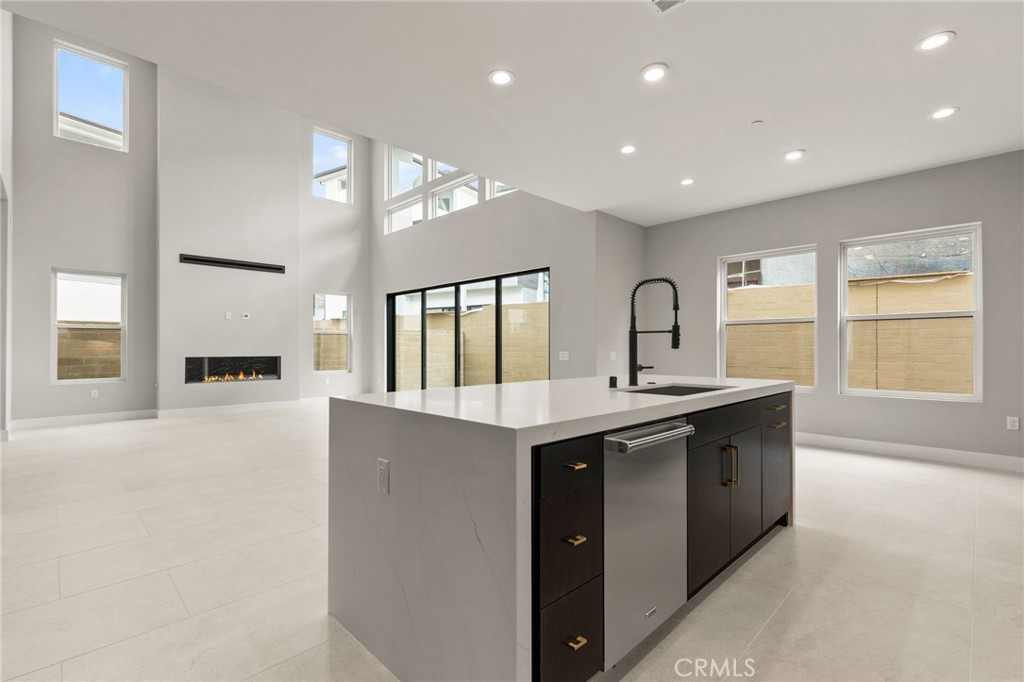 MLS #OC25268401 image #7