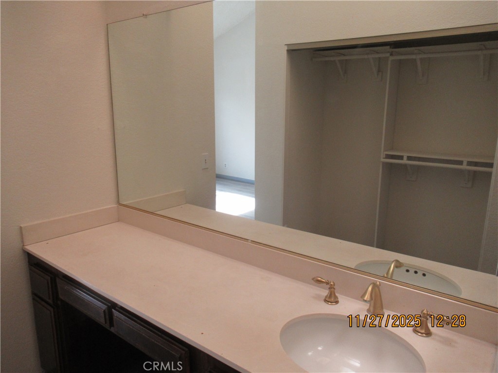 MLS #OC25268526 image #10