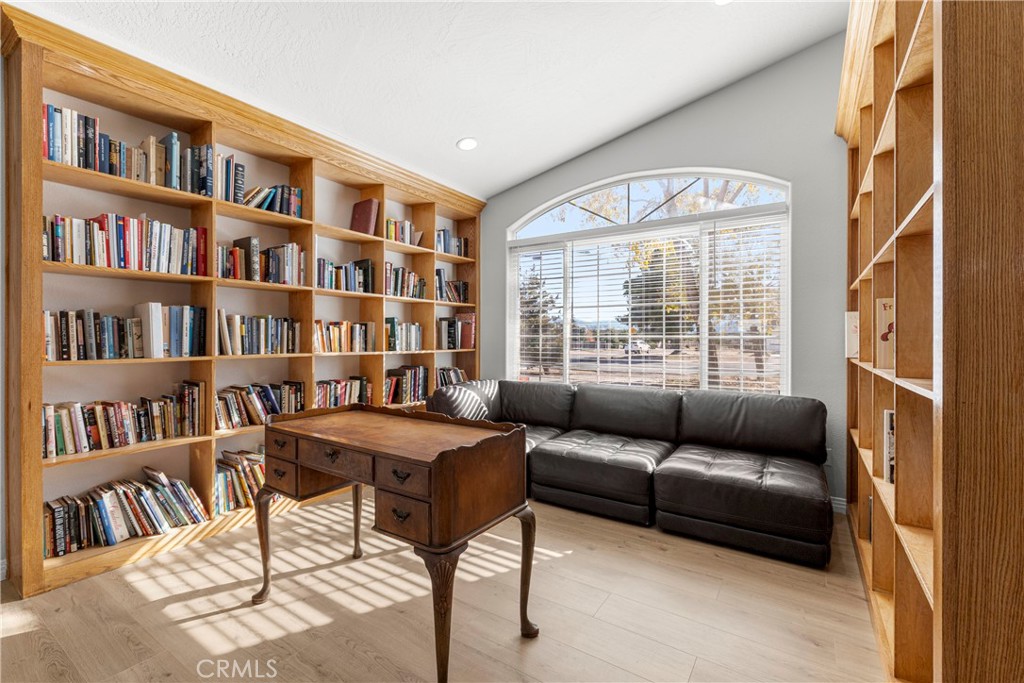 MLS #OC25268532 image #14