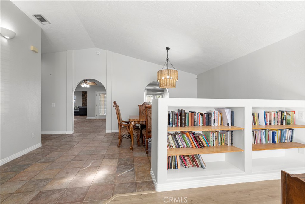 MLS #OC25268532 image #17