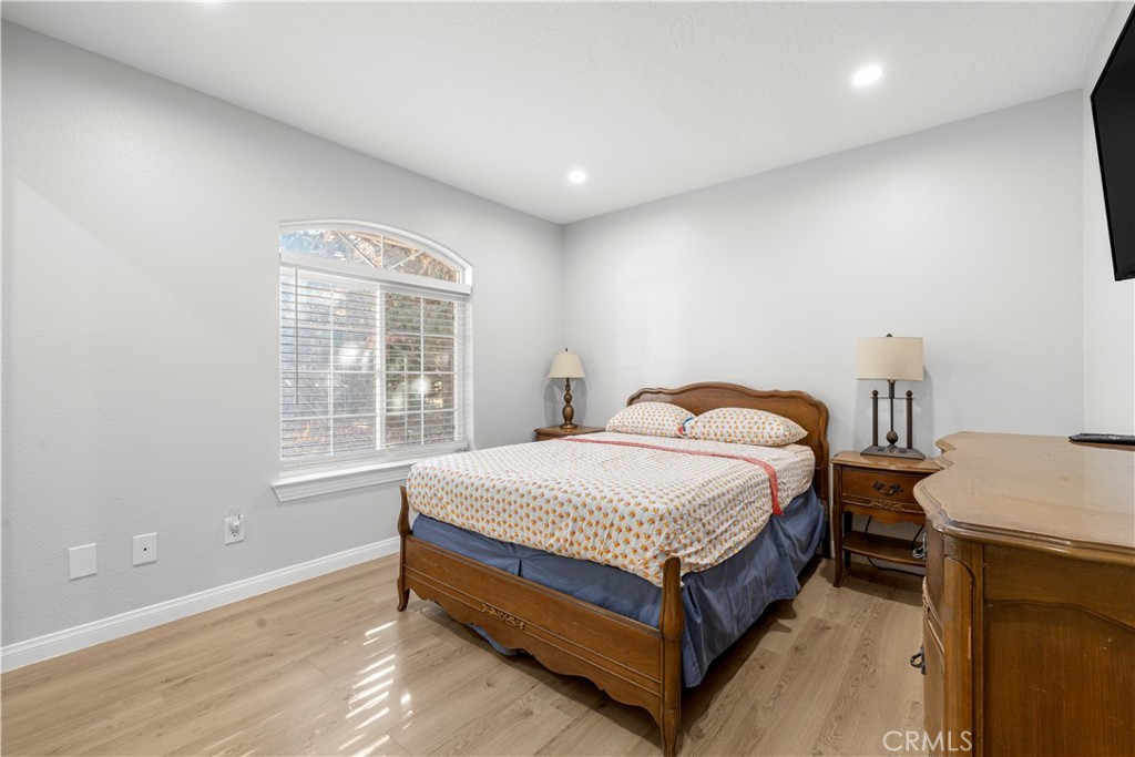 MLS #OC25268532 image #31