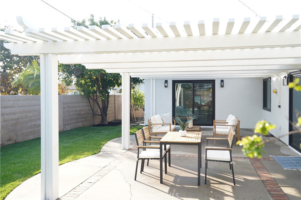 MLS #OC25268537 image #11