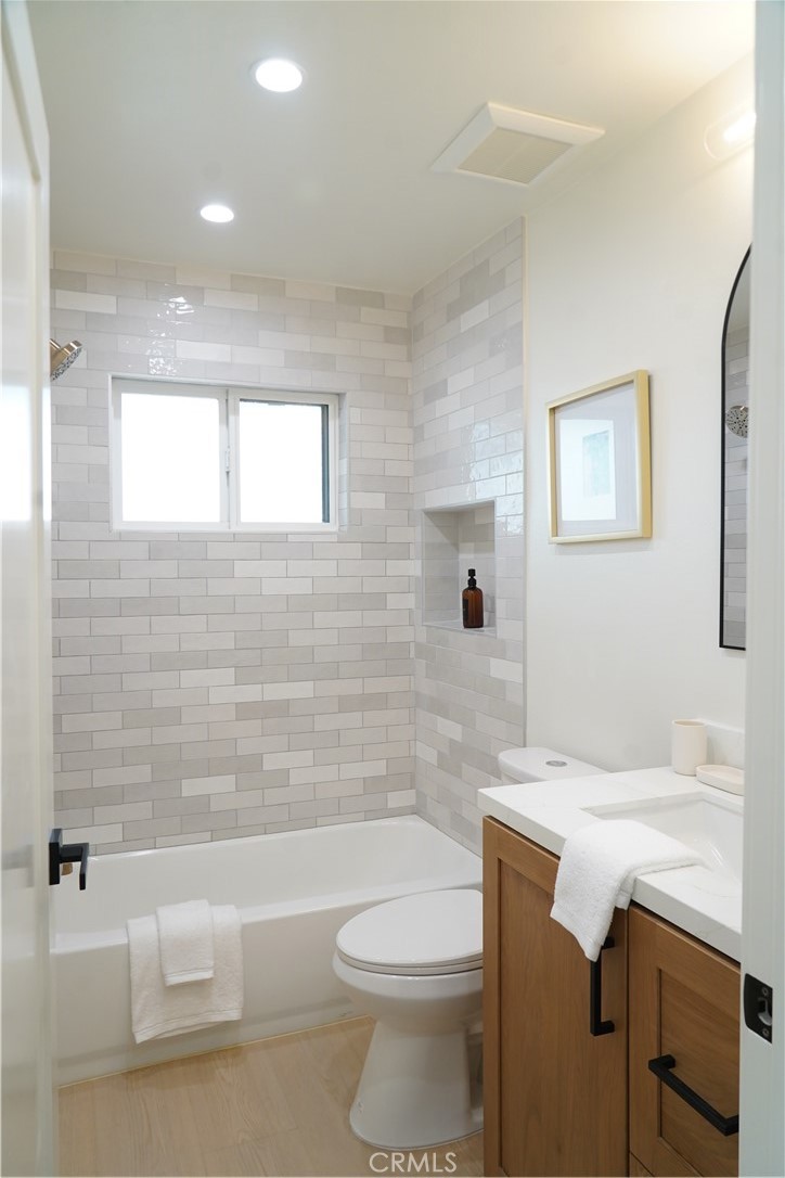 MLS #OC25268537 image #13