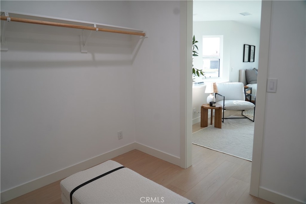 MLS #OC25268537 image #19