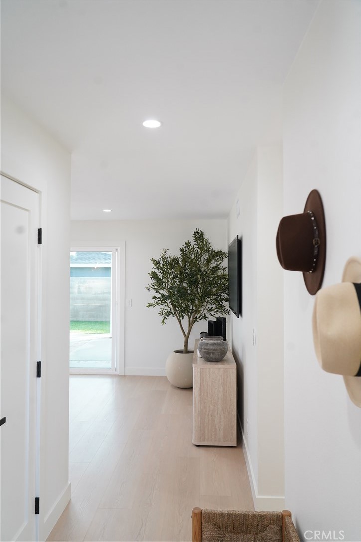 MLS #OC25268537 image #2