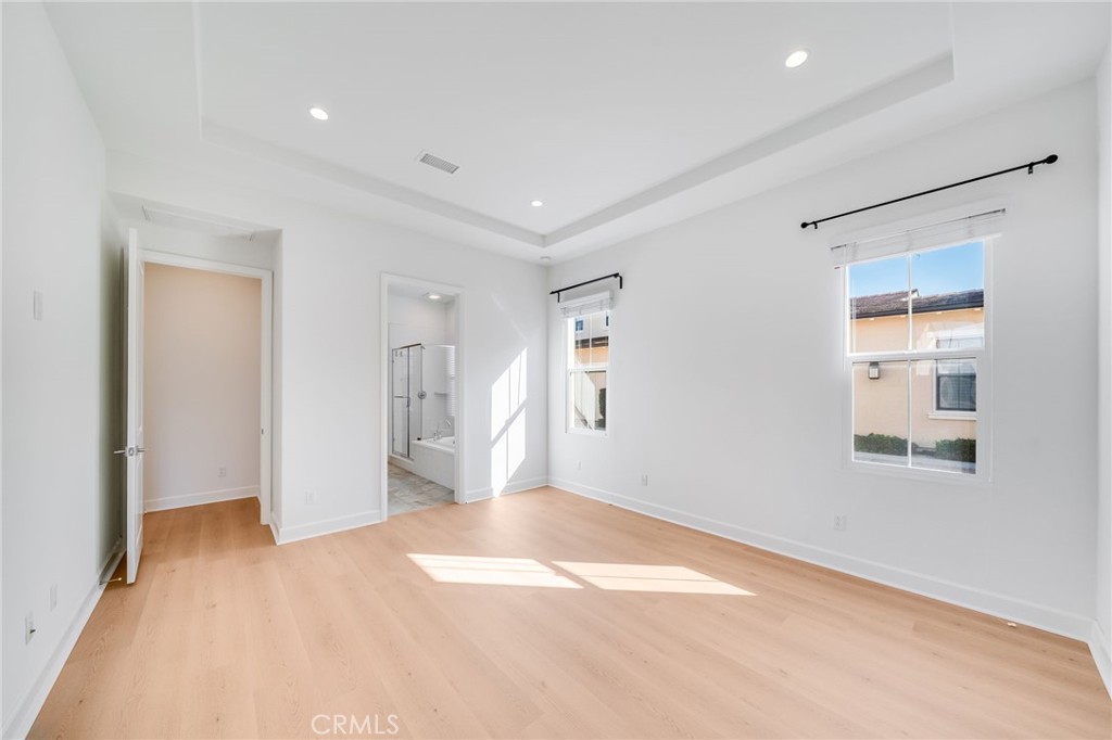 MLS #OC25268546 image #13