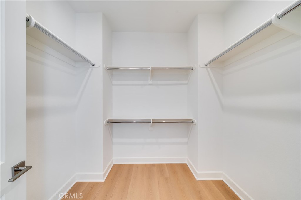 MLS #OC25268546 image #17