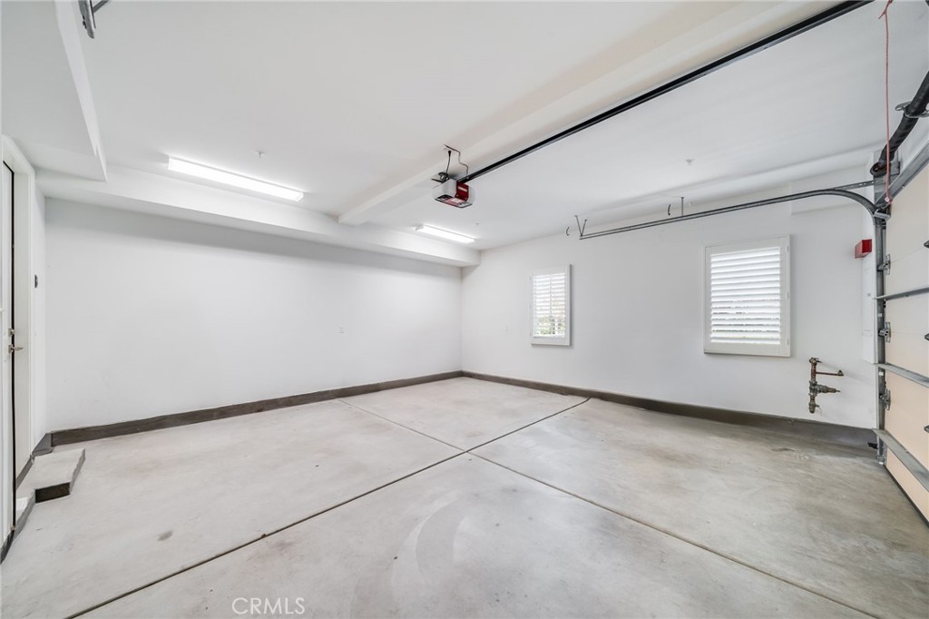 MLS #OC25268546 image #27