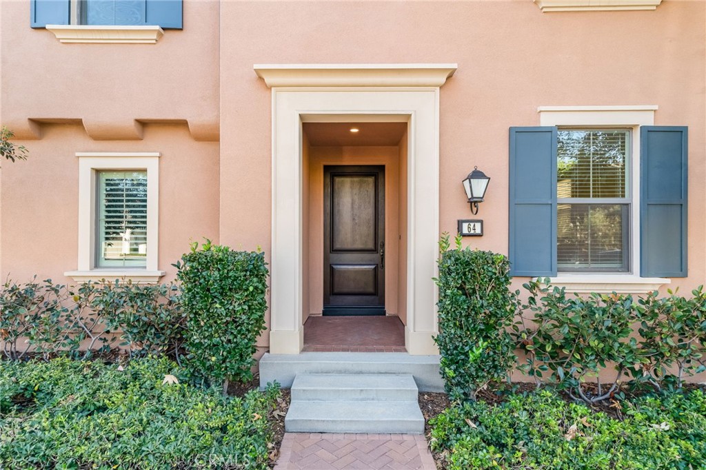 MLS #OC25268546 image #32