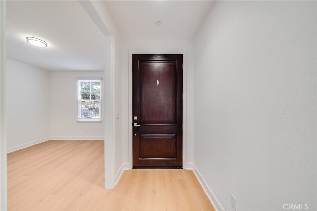 MLS #OC25268546 image #8