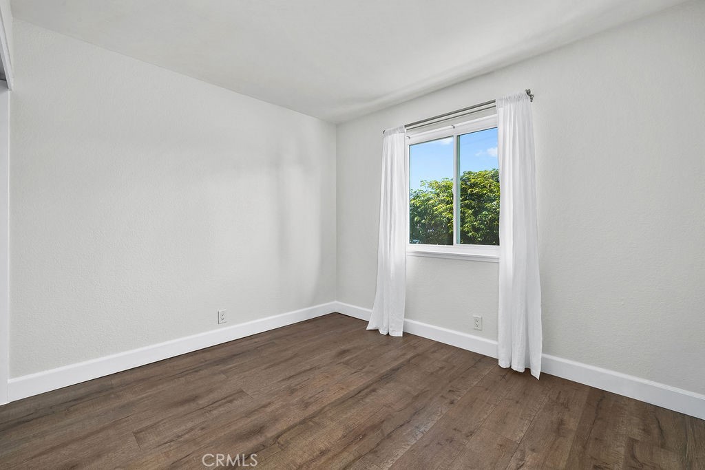 MLS #OC25268577 image #15