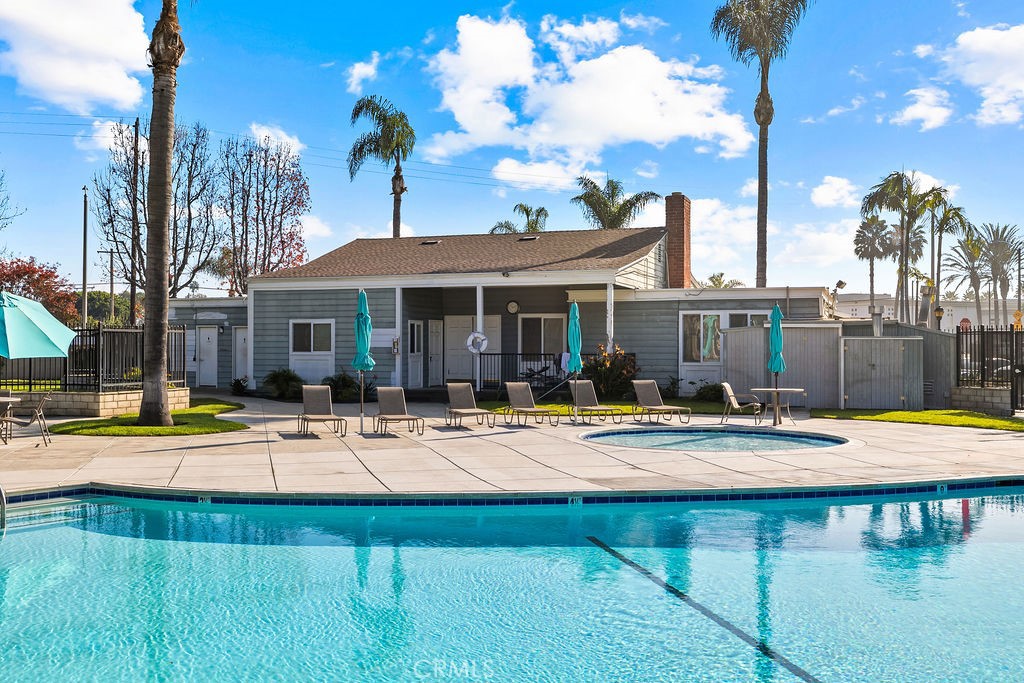 MLS #OC25268577 image #27