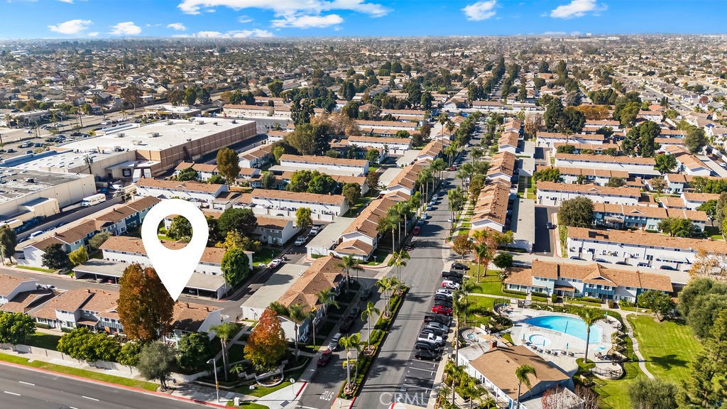 MLS #OC25268577 image #36