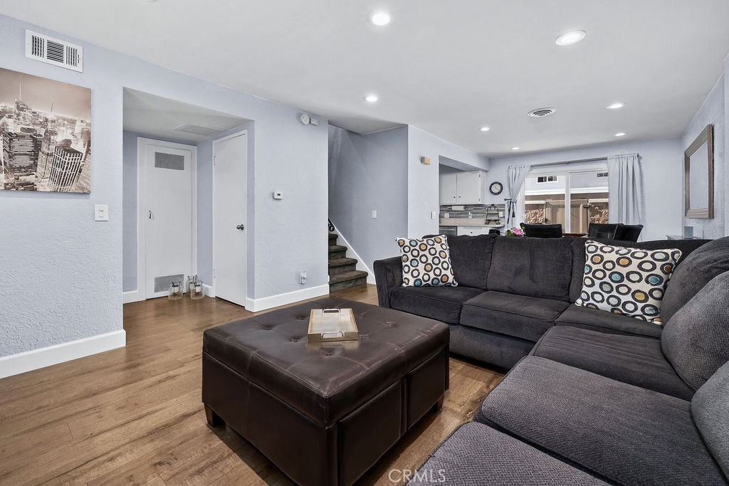 MLS #OC25268577 image #6