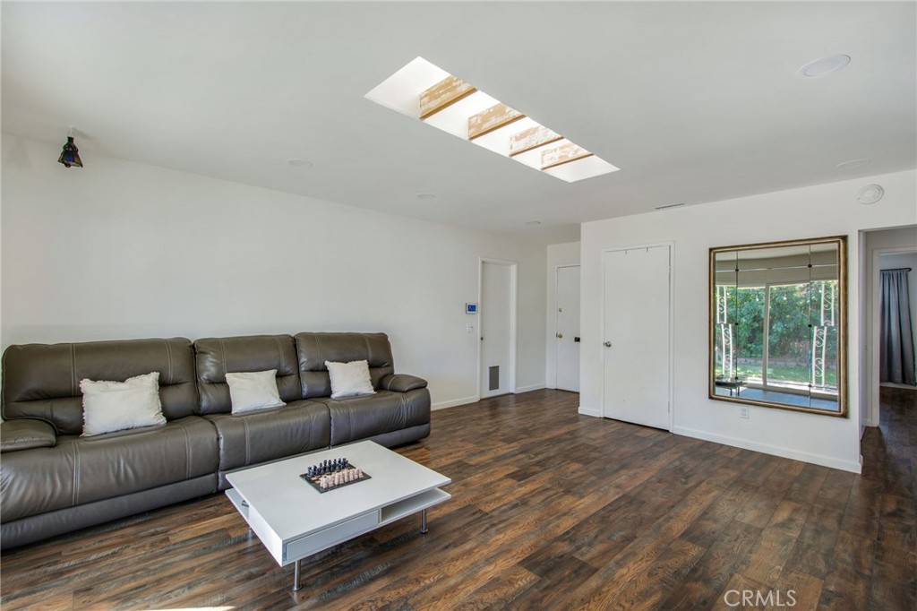 MLS #OC25268608 image #14