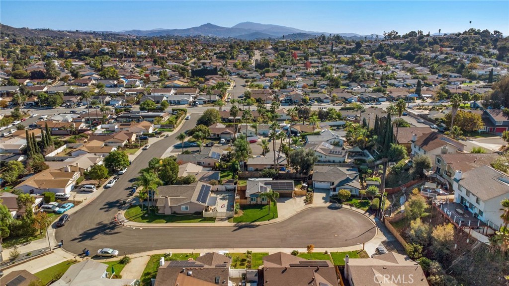 MLS #OC25268608 image #27