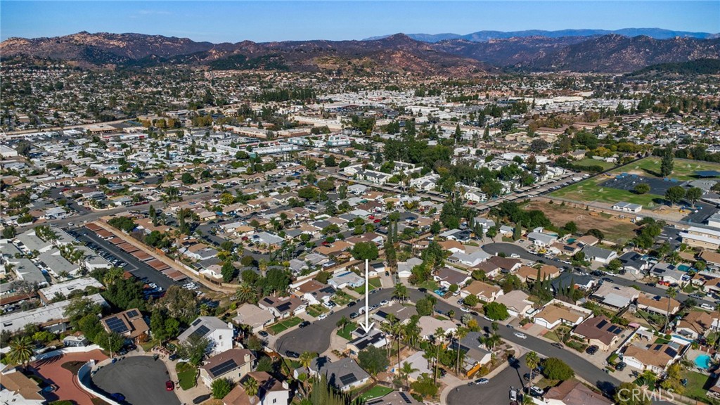 MLS #OC25268608 image #30